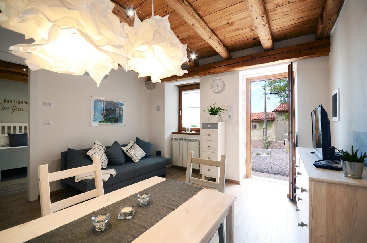 Matijevi Apartments Sistiana Buitenkant foto