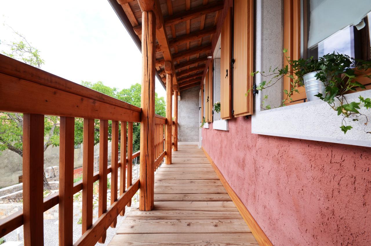 Matijevi Apartments Sistiana Buitenkant foto